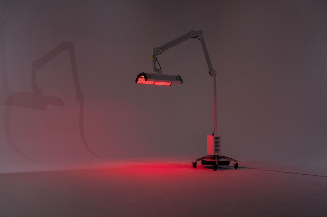 Red Light Therapy Bed vs. Panel: An ROI and Efficacy Guide for Clinic Owners